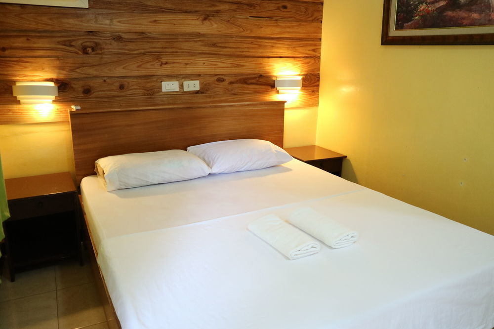 Dubay Panglao Beachfront Resort Libaong Bagian luar foto